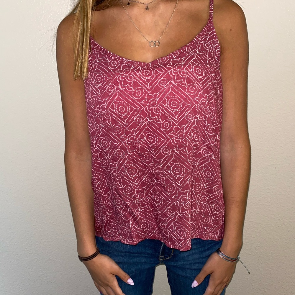 Hollister pink tank top cute & perfect for summer